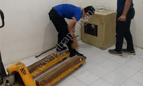 Read more about the article Pindah Brankas Jakarta